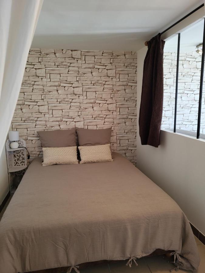 Chambre d hôtes AU CŒUR DES OLIVIERS Marseille Extérieur photo
